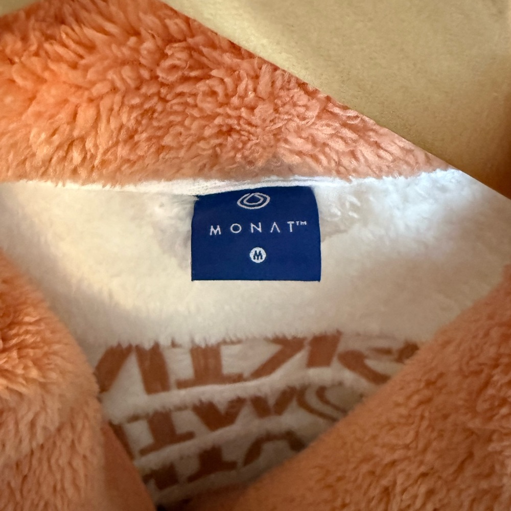 Limited Edition Monat Robe - Picture 2 of 3